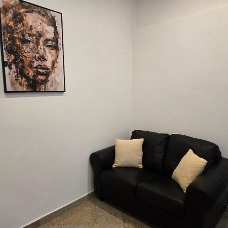 Newly Renovated 2 Rooms Apartment Downtown Nitra Eksteriør bilde